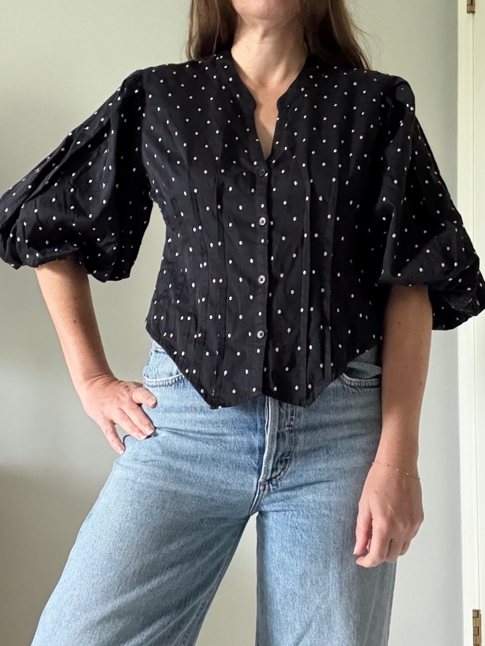 Mille black & white cropped blouse with full sleeves